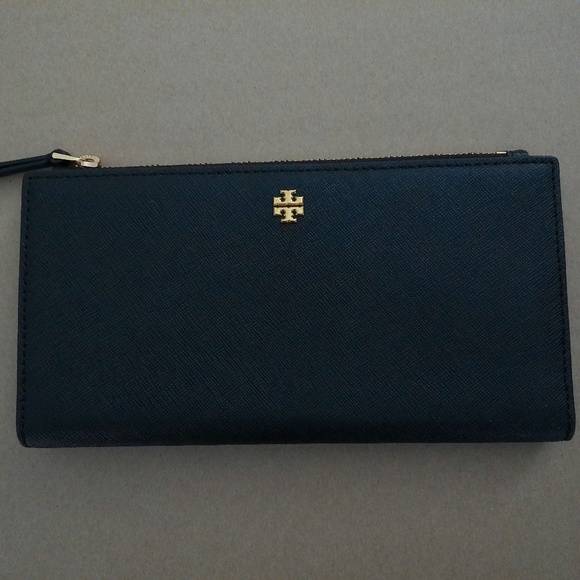 AUTHENTIC BLACK TORY BURCH ENVELOPE WALLET - Picture 1 of 7